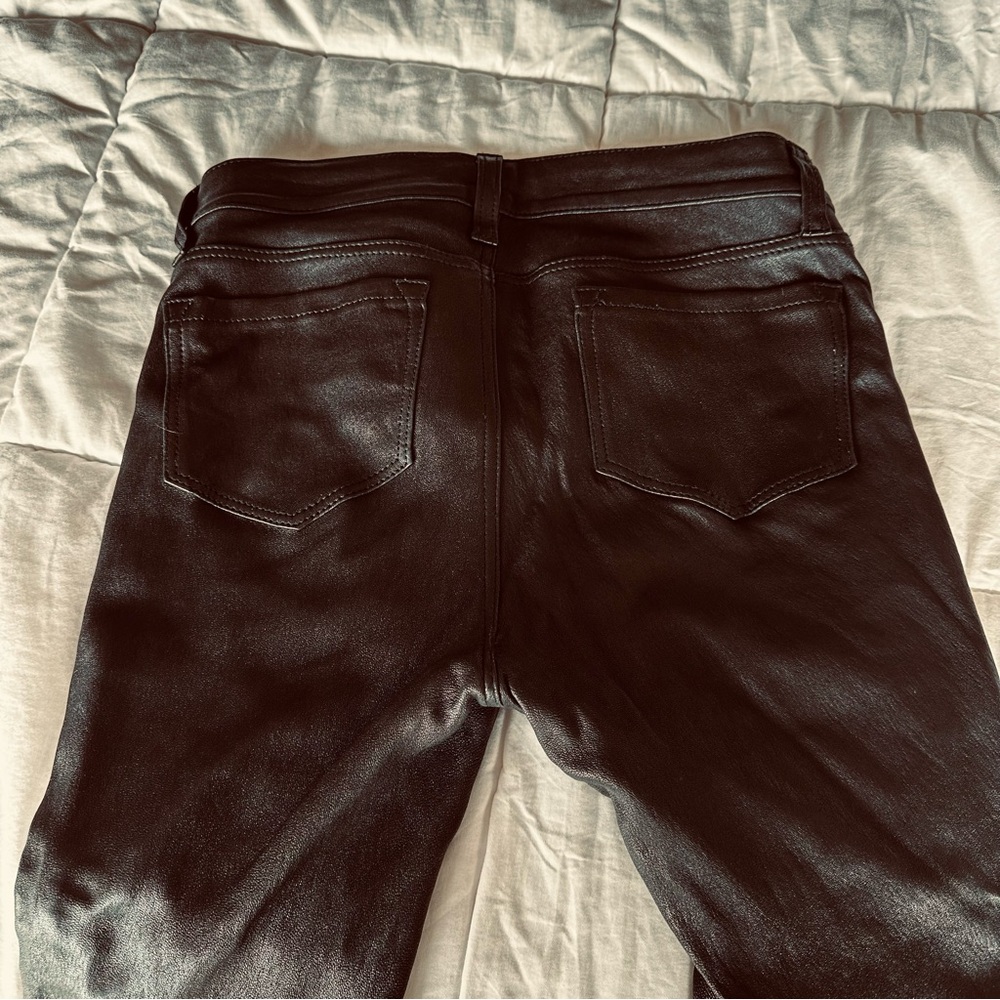 J Brand genuine leather, low rise size 26 - Picture 4 of 8